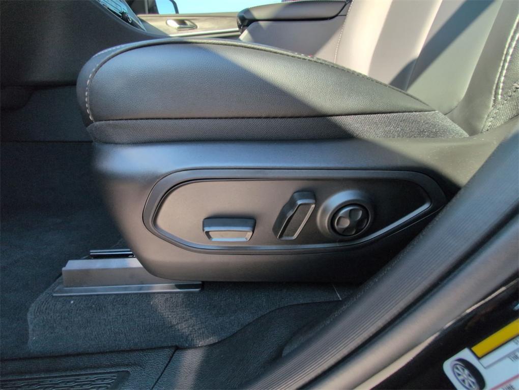 new 2025 Jeep Grand Cherokee L car, priced at $50,120