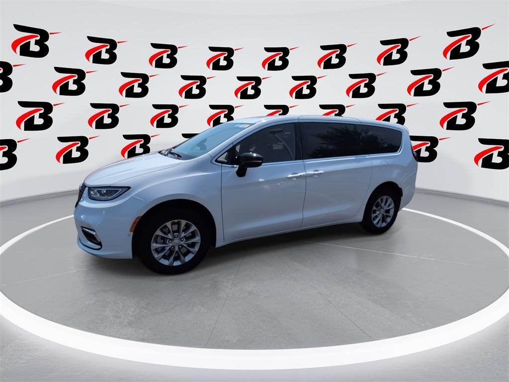 new 2025 Chrysler Pacifica car, priced at $42,197