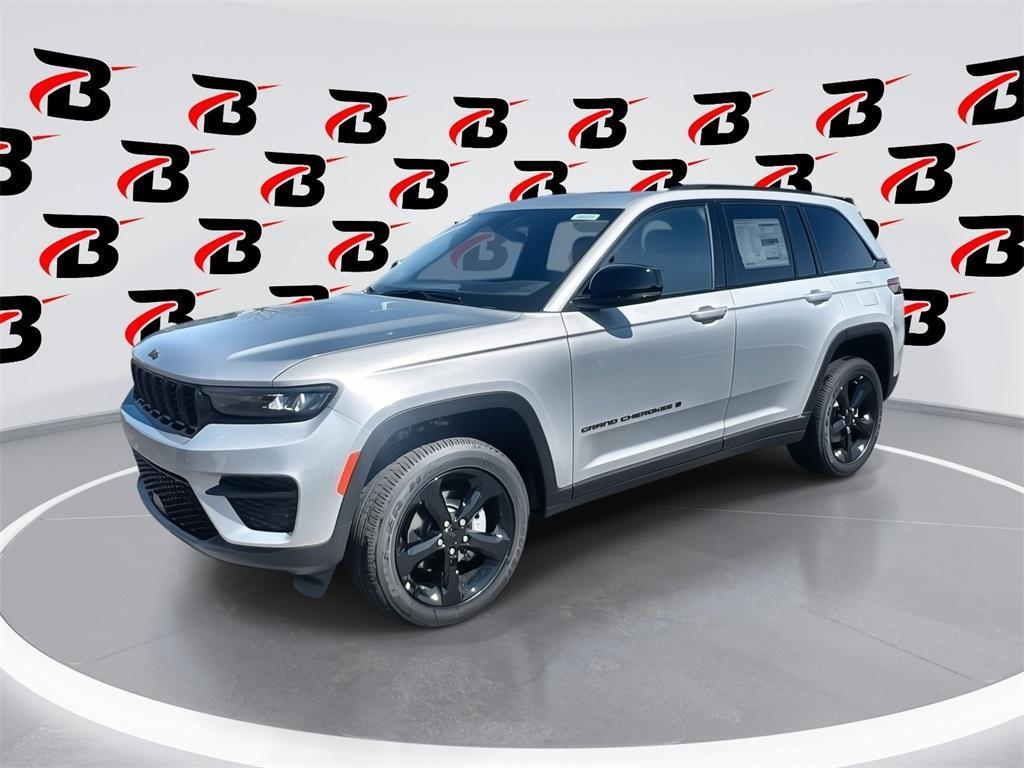 new 2025 Jeep Grand Cherokee car, priced at $38,561