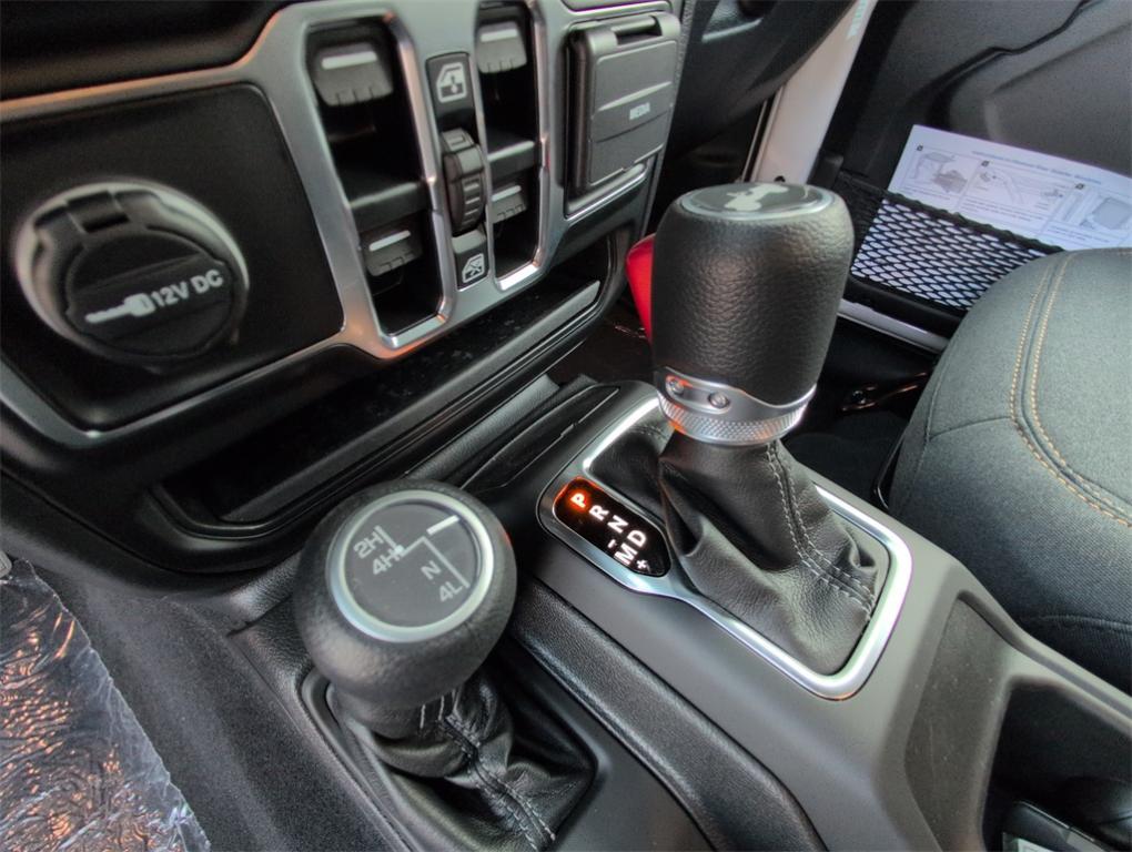 new 2025 Jeep Wrangler car, priced at $45,678