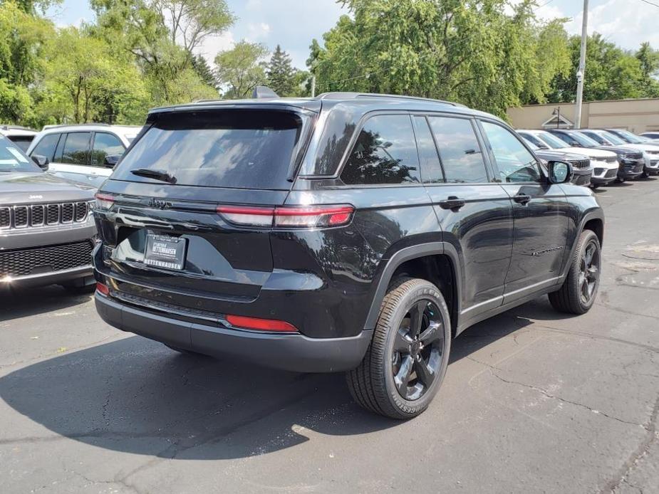 new 2024 Jeep Grand Cherokee car, priced at $42,052