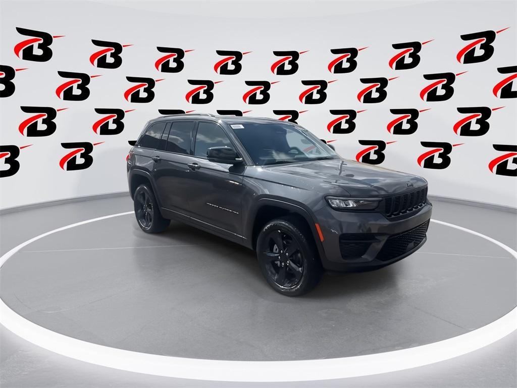 new 2025 Jeep Grand Cherokee car, priced at $44,655