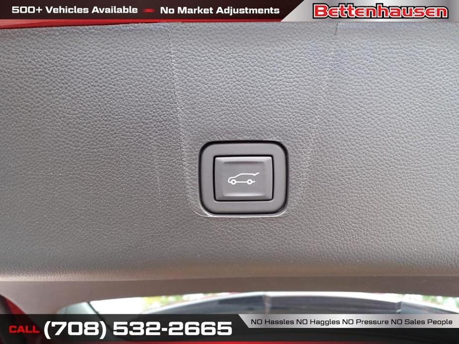 used 2023 Chevrolet Traverse car, priced at $85,495