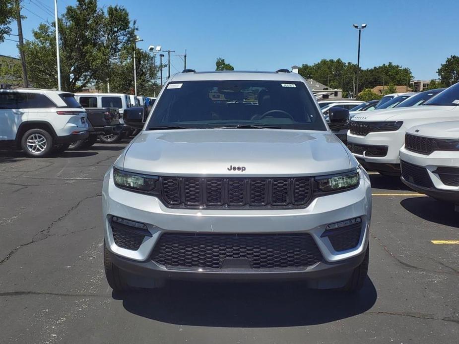 new 2024 Jeep Grand Cherokee car, priced at $44,907