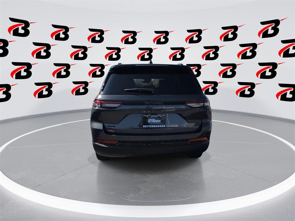 new 2025 Jeep Grand Cherokee car, priced at $41,530