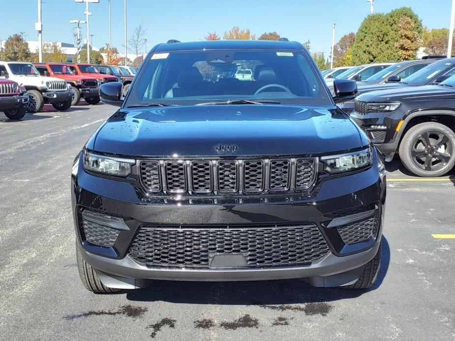 new 2025 Jeep Grand Cherokee car, priced at $43,892