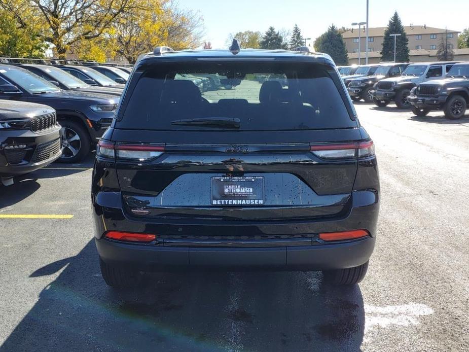 new 2025 Jeep Grand Cherokee car, priced at $43,892