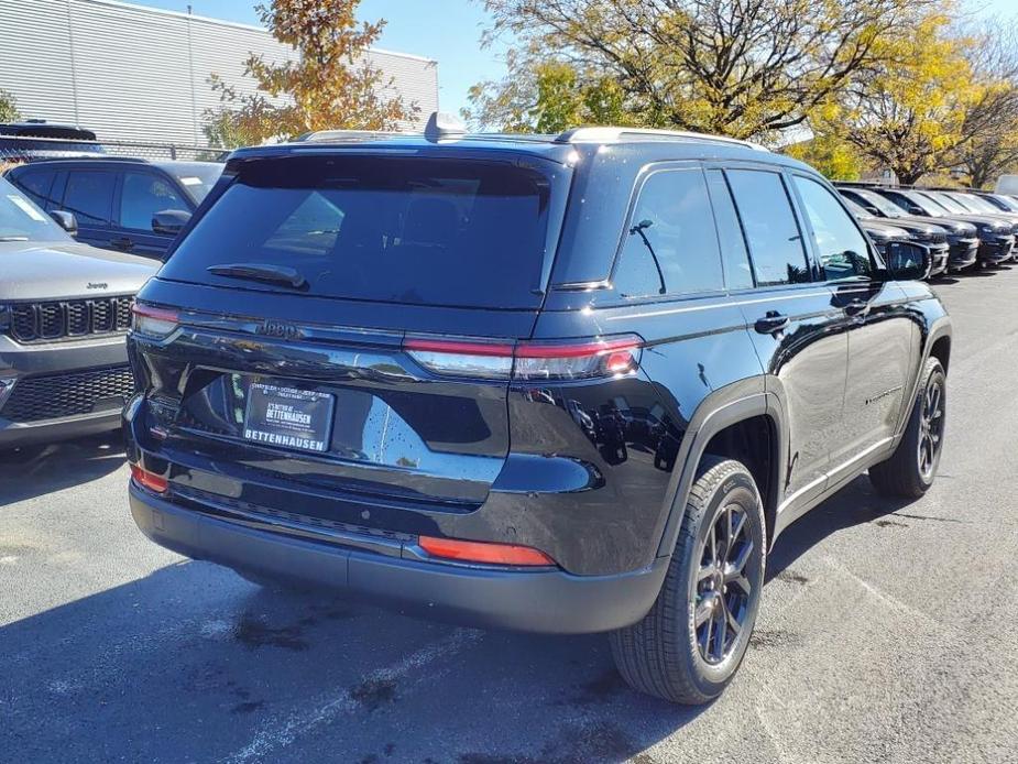 new 2025 Jeep Grand Cherokee car, priced at $43,892