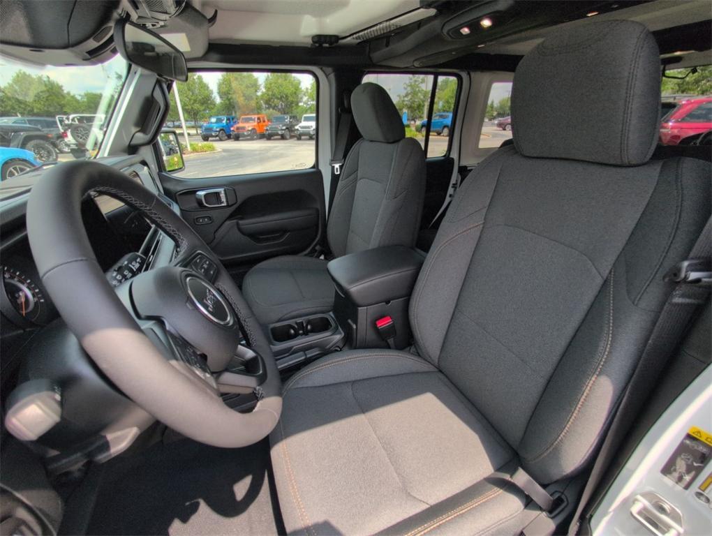 new 2025 Jeep Wrangler car, priced at $43,797