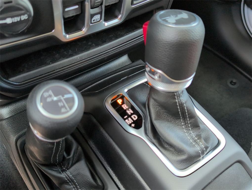 new 2025 Jeep Wrangler car, priced at $43,797