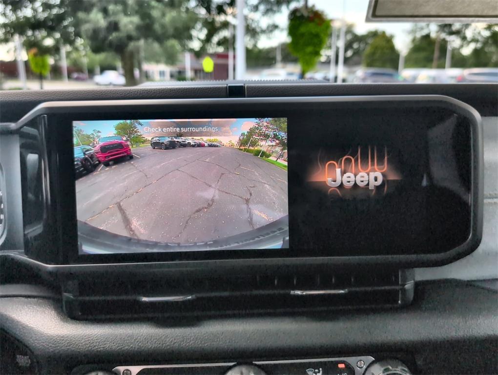 new 2025 Jeep Wrangler car, priced at $46,458