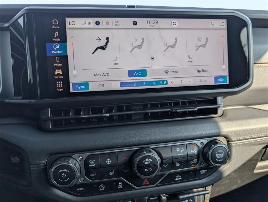 new 2025 Jeep Gladiator car, priced at $43,710