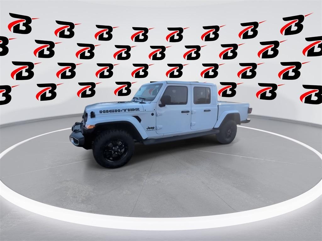 new 2025 Jeep Gladiator car, priced at $43,710