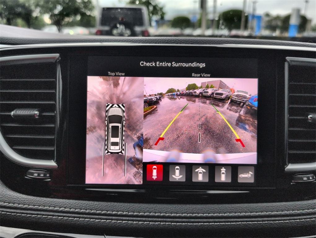 new 2025 Chrysler Pacifica car, priced at $52,319