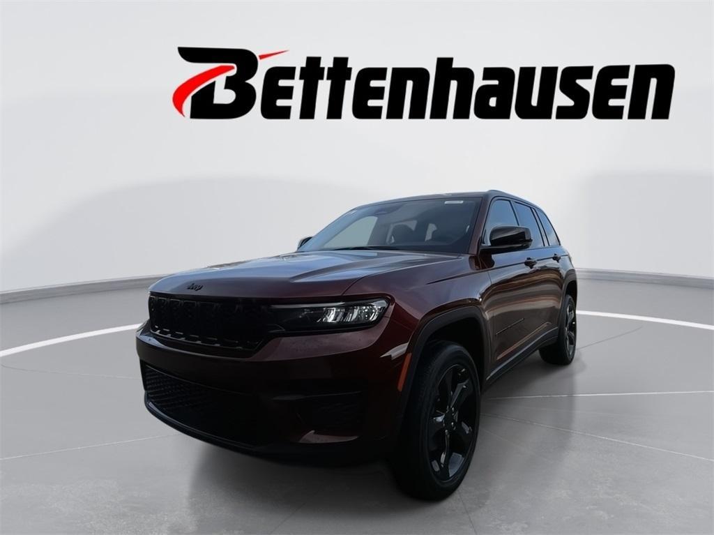 new 2025 Jeep Grand Cherokee car, priced at $44,372