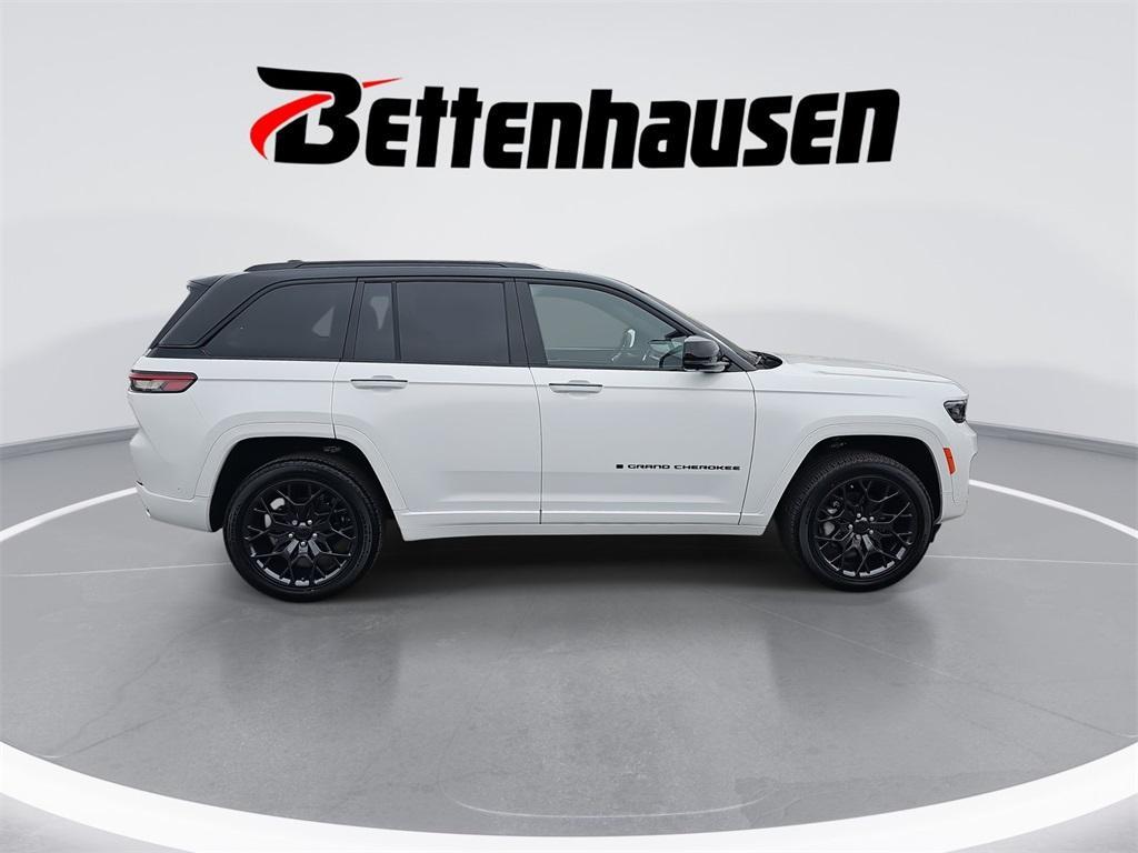 new 2025 Jeep Grand Cherokee car, priced at $59,985