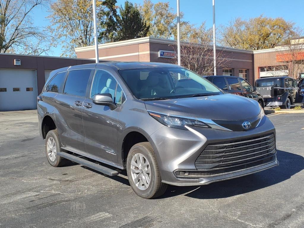 used 2024 Toyota Sienna car, priced at $64,999