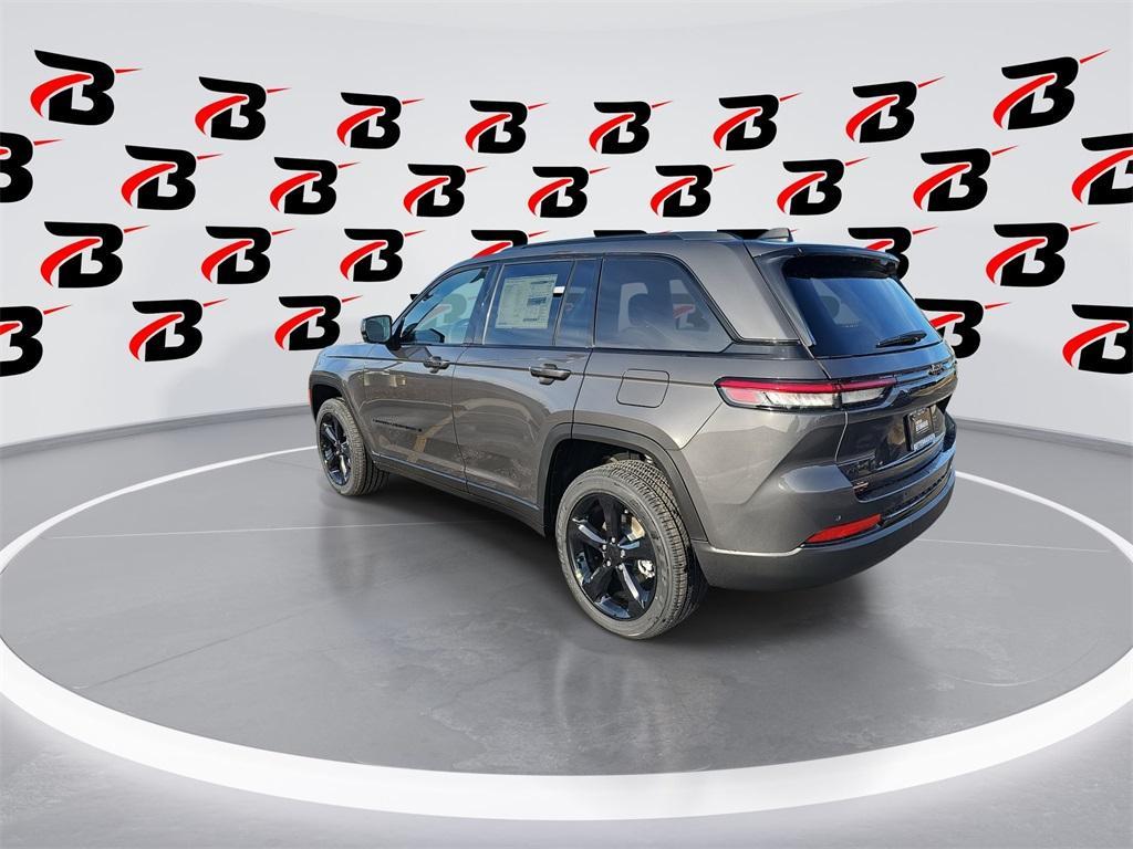 new 2025 Jeep Grand Cherokee car, priced at $45,080