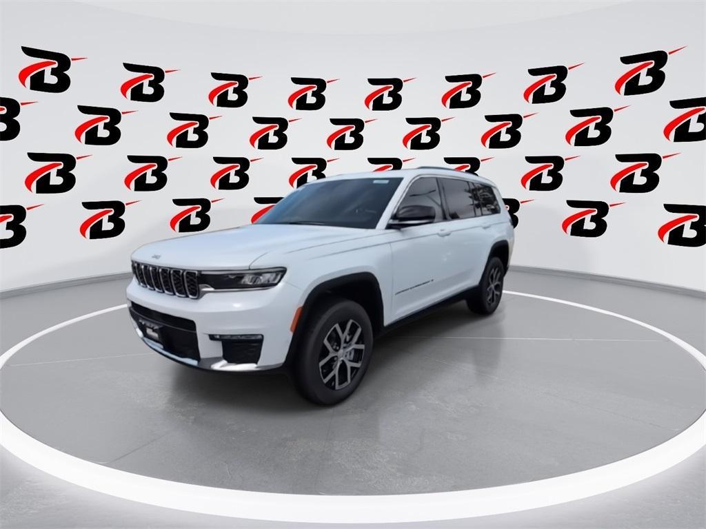new 2025 Jeep Grand Cherokee L car, priced at $40,150