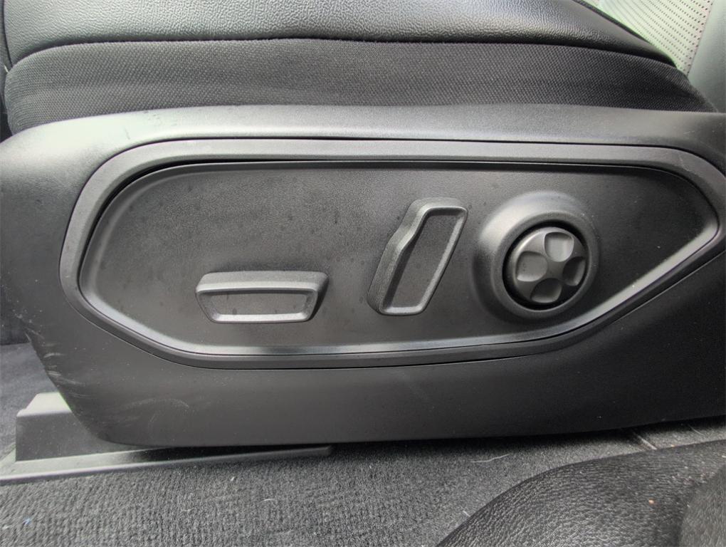 new 2025 Jeep Grand Cherokee L car, priced at $40,150