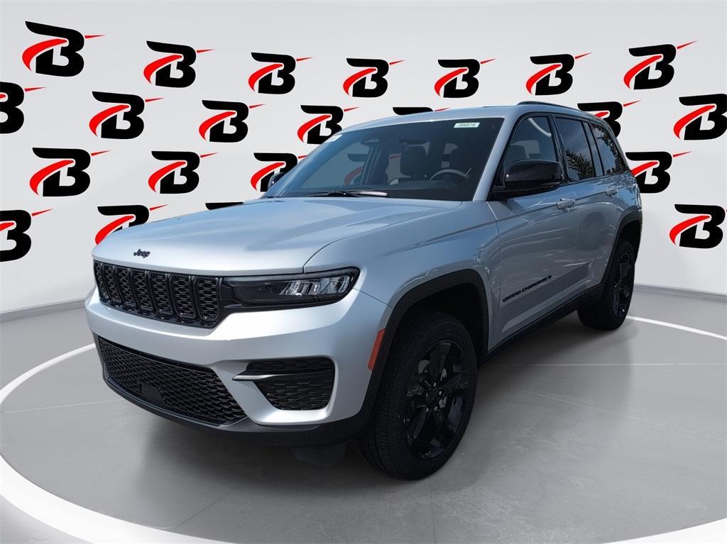 new 2025 Jeep Grand Cherokee car, priced at $42,667