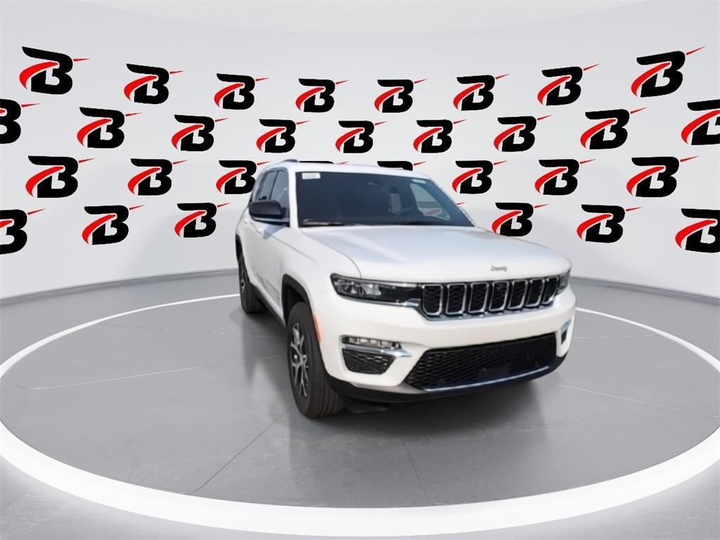 new 2025 Jeep Grand Cherokee car, priced at $48,860