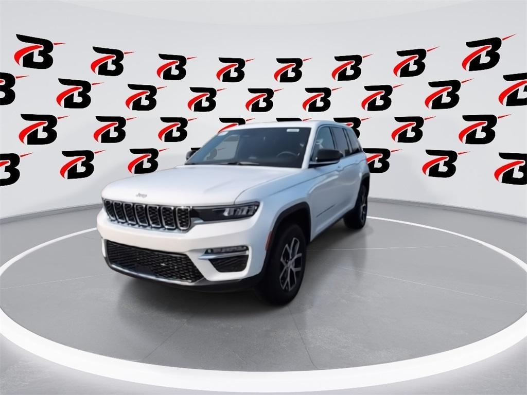 new 2025 Jeep Grand Cherokee car, priced at $48,860