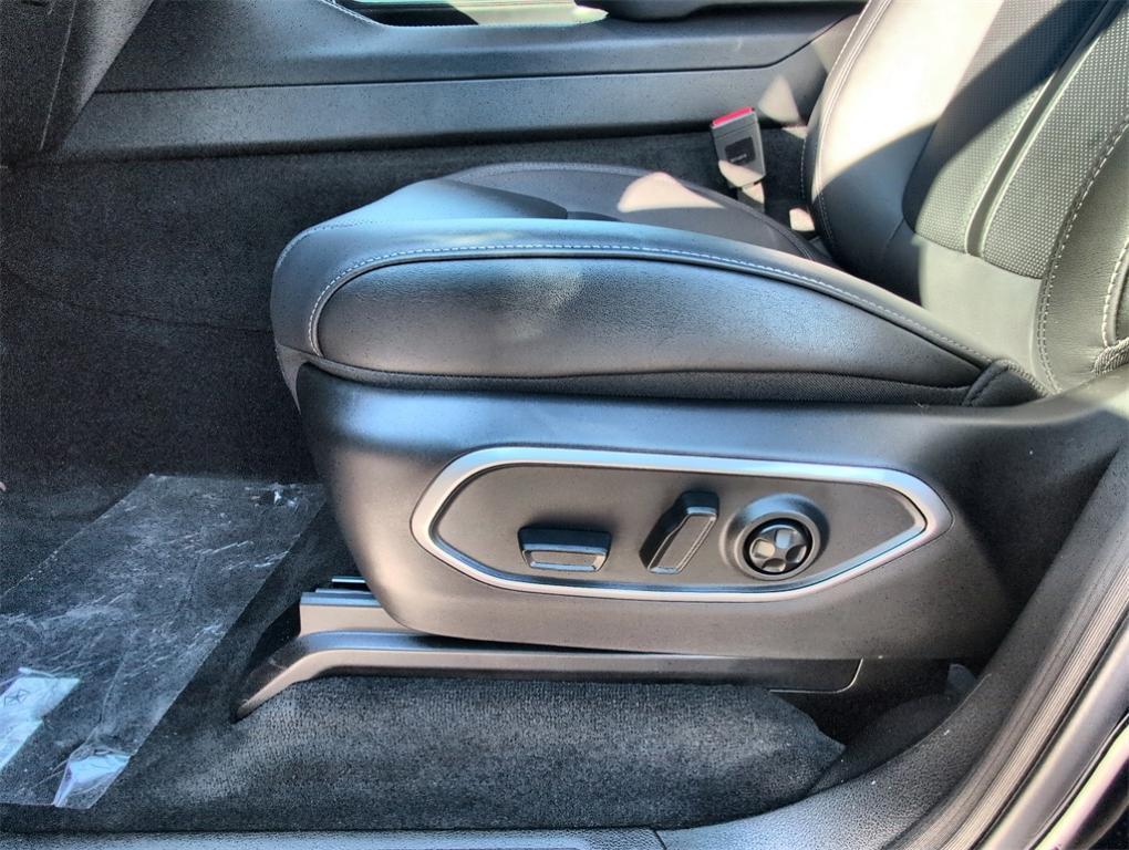 new 2025 Jeep Wagoneer L car, priced at $78,739