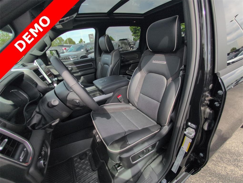 new 2025 Ram 1500 car, priced at $61,742