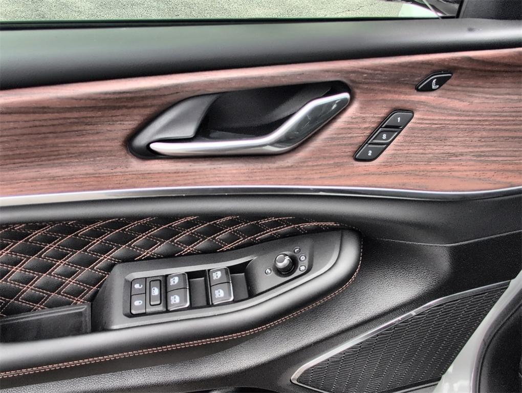 new 2025 Jeep Grand Cherokee car, priced at $57,147
