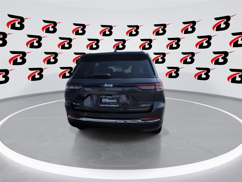 new 2025 Jeep Grand Cherokee car, priced at $44,762