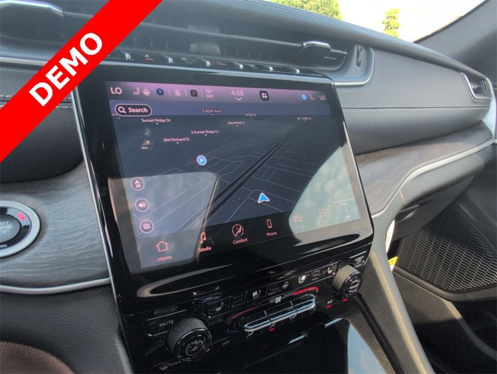 new 2025 Jeep Grand Cherokee car, priced at $43,640