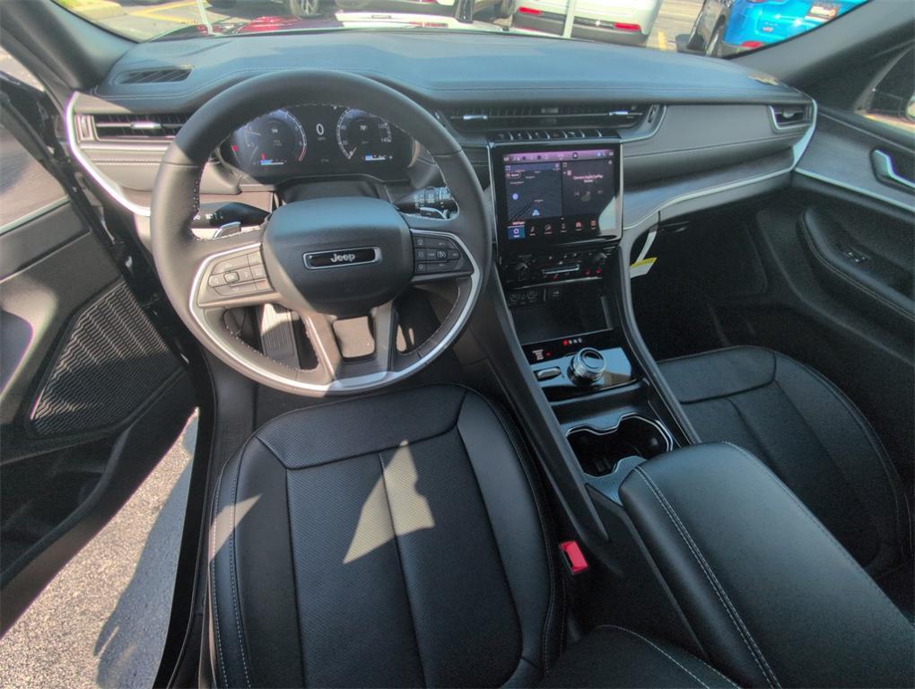 new 2025 Jeep Grand Cherokee car, priced at $47,264