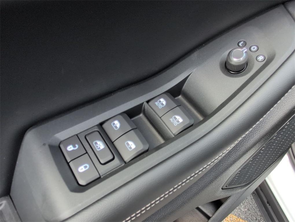 new 2025 Jeep Grand Cherokee car, priced at $52,340