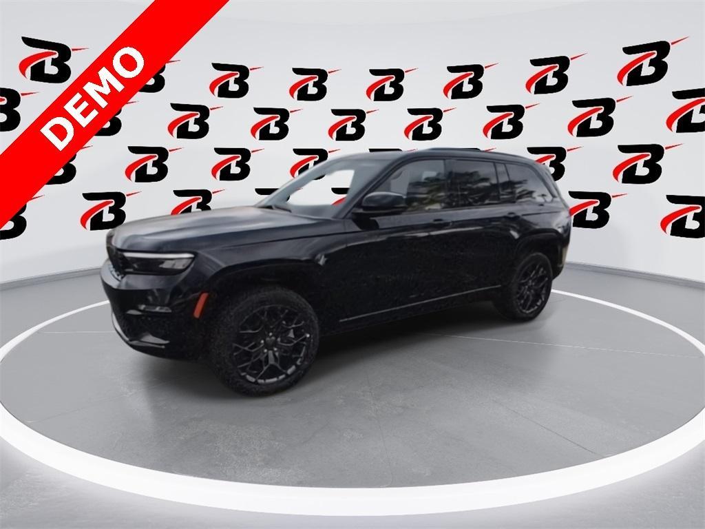 new 2025 Jeep Grand Cherokee car, priced at $58,486