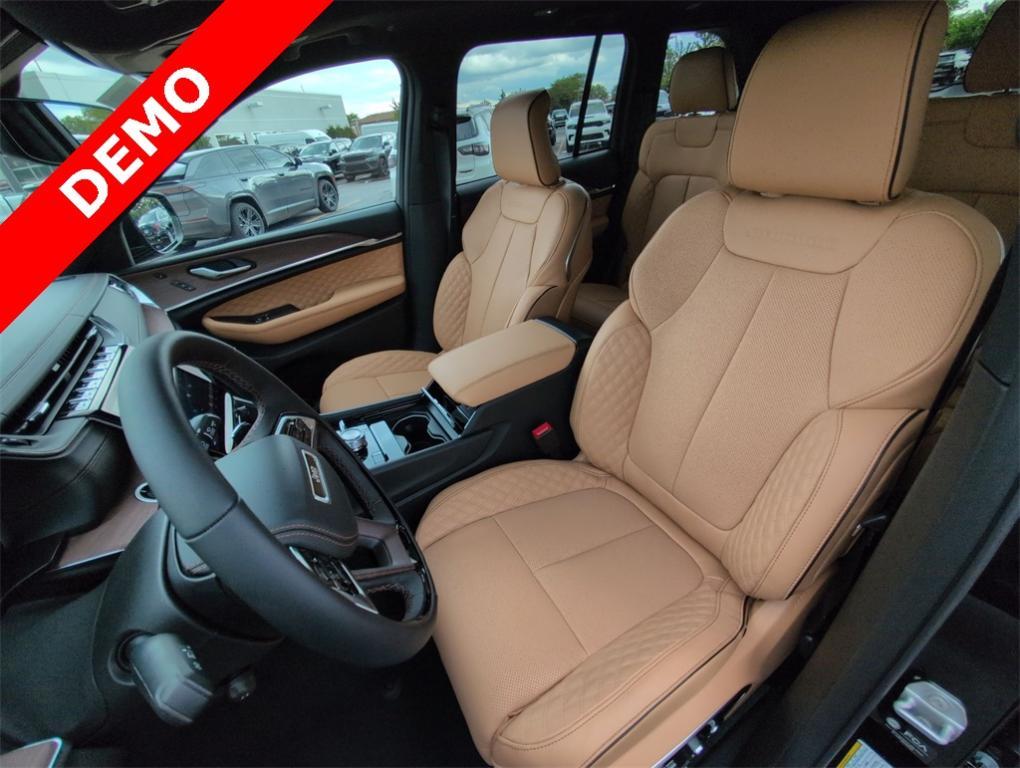 new 2025 Jeep Grand Cherokee car, priced at $58,486
