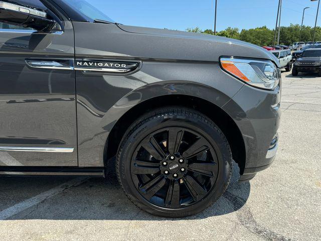 used 2022 Lincoln Navigator car, priced at $75,699