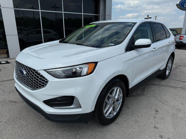 used 2024 Ford Edge car, priced at $26,999
