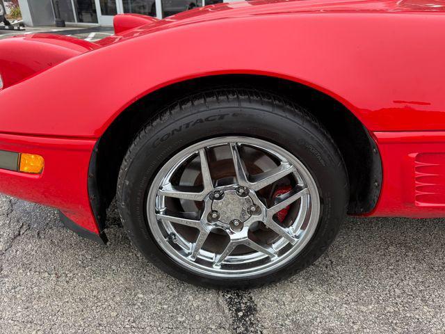 used 1995 Chevrolet Corvette car, priced at $10,400