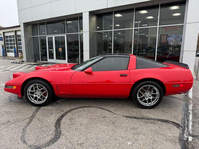 used 1995 Chevrolet Corvette car, priced at $10,400