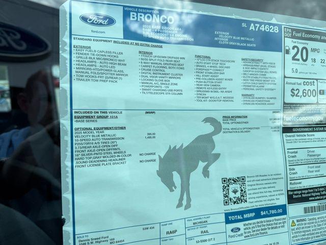 new 2025 Ford Bronco car, priced at $40,664