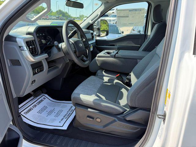 new 2025 Ford F-350 car