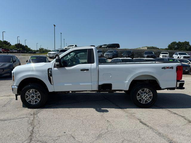 new 2025 Ford F-350 car