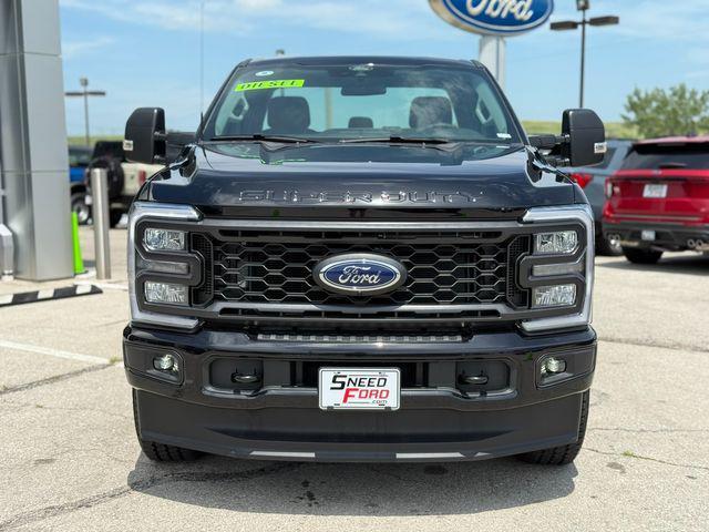 new 2025 Ford F-250 car, priced at $61,499