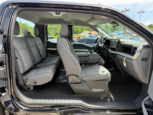 new 2025 Ford F-250 car, priced at $61,499