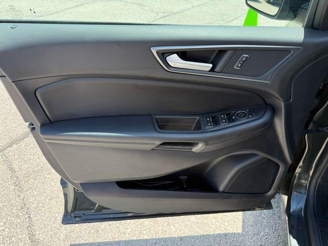 used 2022 Ford Edge car, priced at $24,987