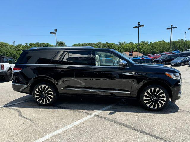 used 2022 Lincoln Navigator car, priced at $78,999