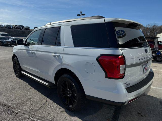 new 2024 Ford Expedition car, priced at $65,998