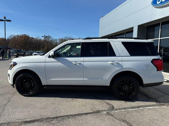 new 2024 Ford Expedition car, priced at $65,998