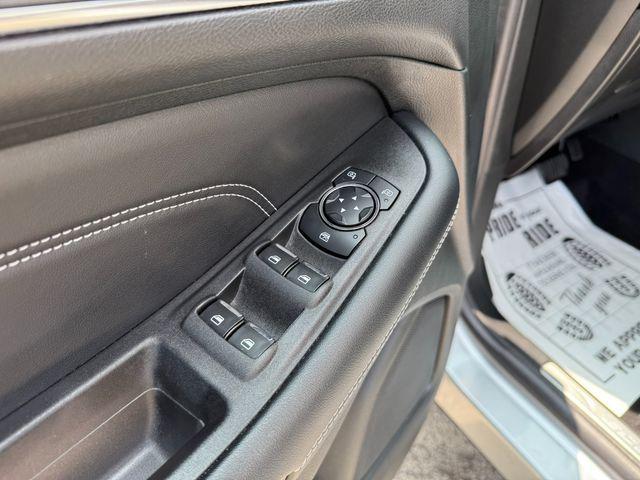 used 2024 Ford Edge car, priced at $29,299